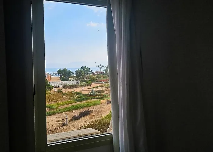 5-brs Sandy Beachfront-villa - Redsea View Villa