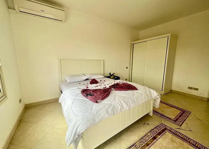 5-brs Sandy Beachfront-villa - Redsea View Villa *